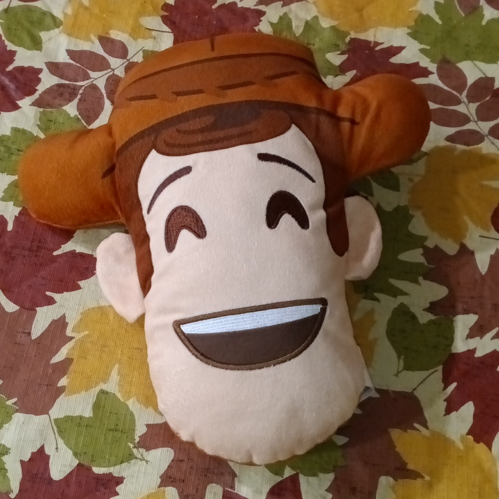 Woody Pillow